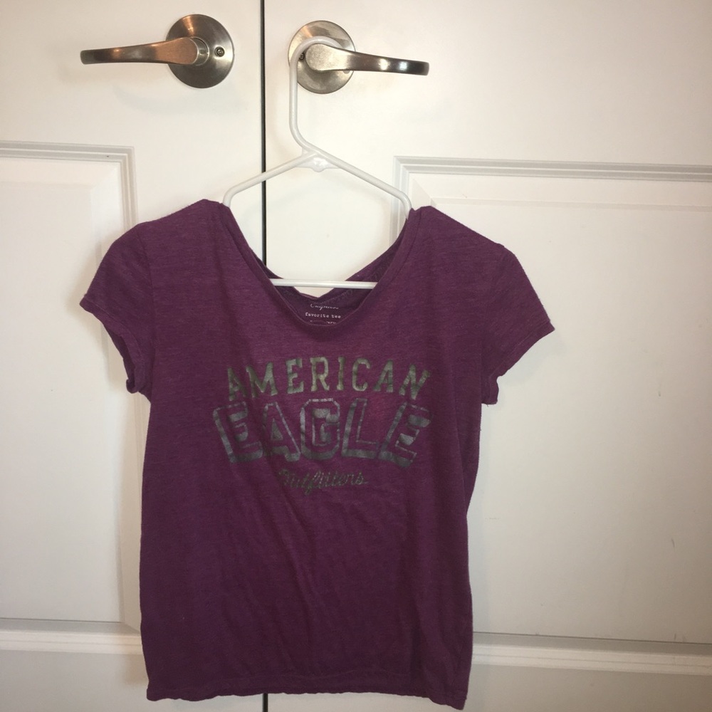 american eagle shirt size XS